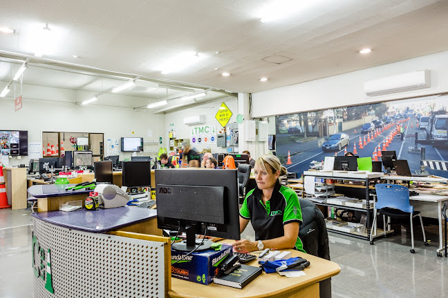 Reviews of Traffic Management & Control Ltd in Dunedin - Clothing store