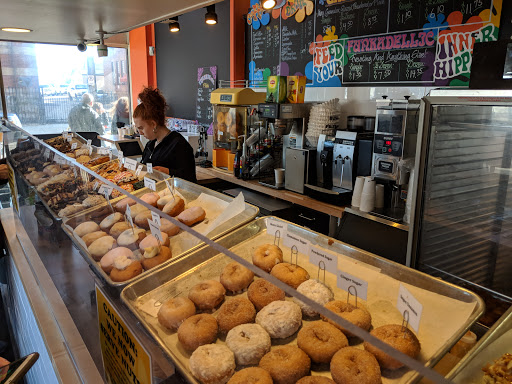 Donut Shop «Peace, Love and Little Donuts», reviews and photos, 2018 Smallman St, Pittsburgh, PA 15222, USA
