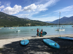 Plage de Chanterenne'in fotoğrafı uçurumlarla desteklenmiş