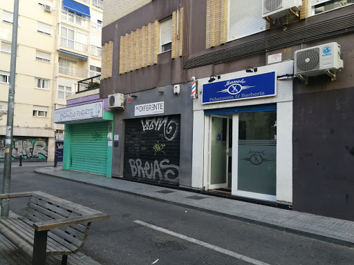 Información y opiniones sobre Peluqueria & Barberia Manolo de Cádiz