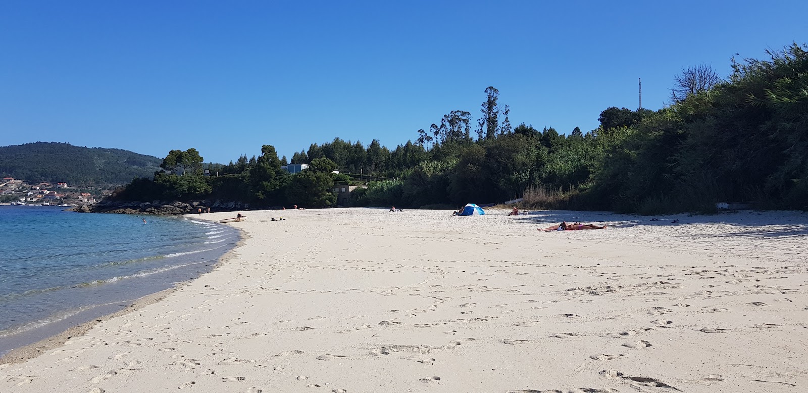 Praia de Pintens'in fotoğrafı ve yerleşim