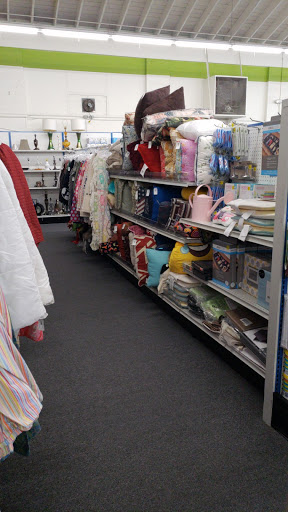 Thrift Store «Goodwill Everett», reviews and photos, 3002 Hoyt Ave, Everett, WA 98201, USA