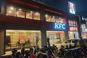 KFC Bayan Baru image