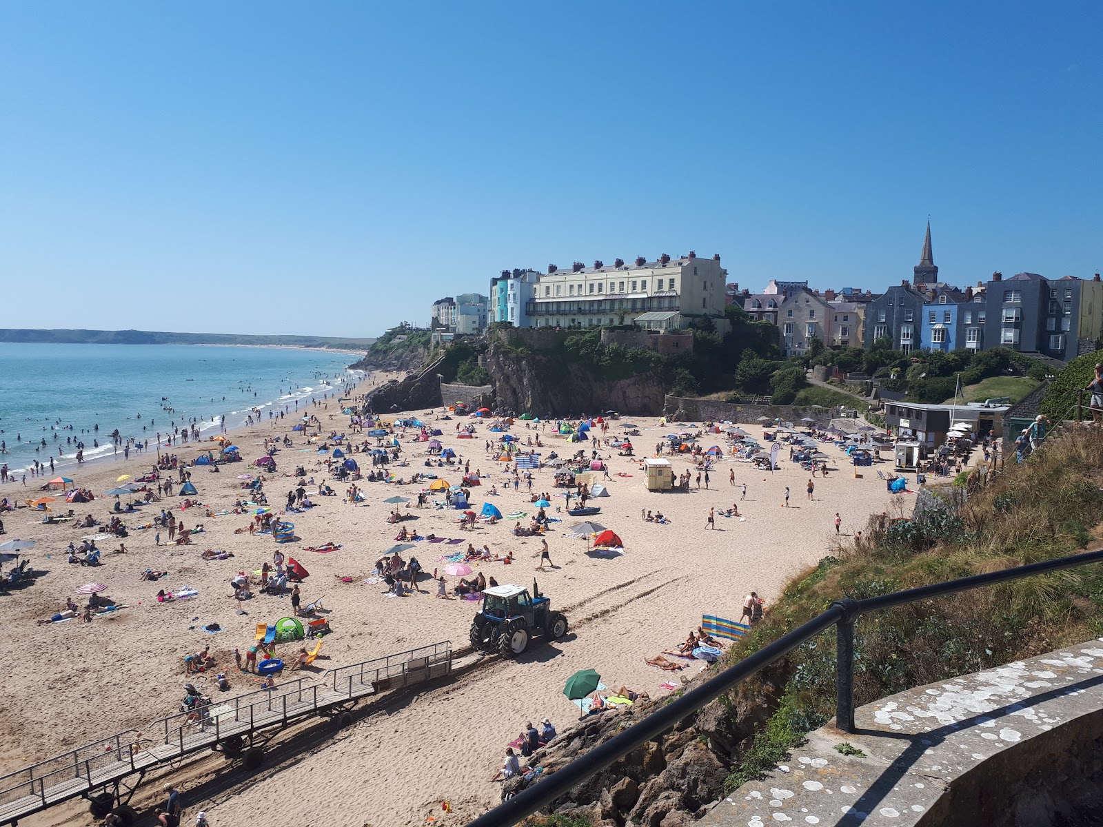 Photo de Tenby south beach - endroit populaire parmi les connaisseurs de la détente