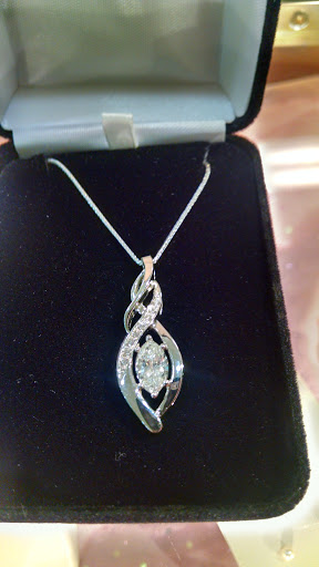 Jewelry Designer «Diamond Daves Creative Jewelers», reviews and photos, 416 S Broadway St, Lake Orion, MI 48362, USA