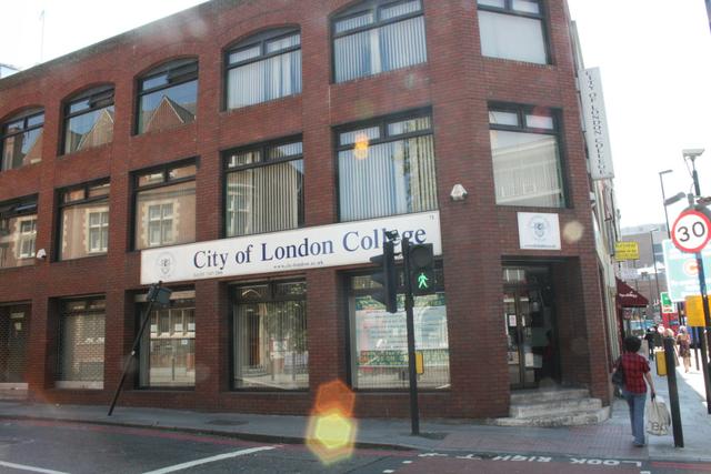 Comments and reviews of City of London College