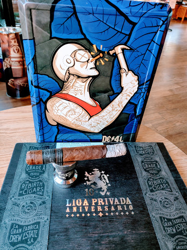Tobacco Shop «Grapevine Cigar Tobacco», reviews and photos, 120 S Main St # 60, Grapevine, TX 76051, USA
