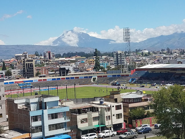 Av. Unidad Nacional, Riobamba, Ecuador