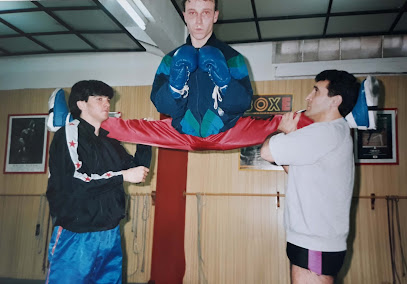 Kickboxing Logroño.Academia Riojana. - Av. de la Paz, 102, 26004 Logroño, La Rioja, Spain
