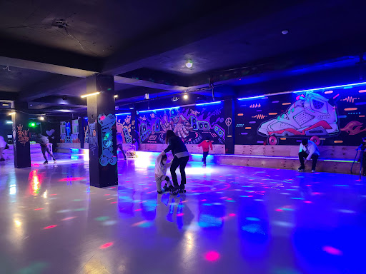 Spin arena