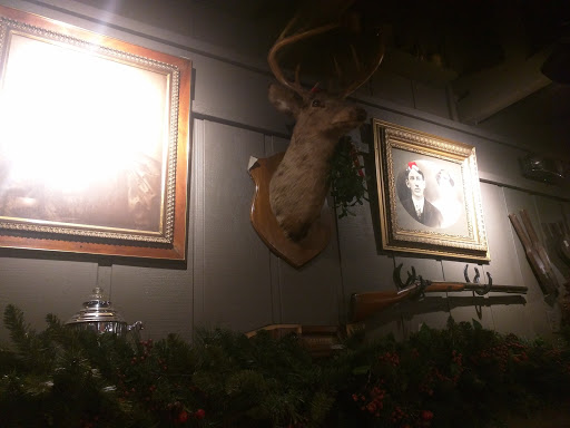 American Restaurant «Cracker Barrel Old Country Store», reviews and photos, 1511 Riverboat Center Dr, Joliet, IL 60431, USA