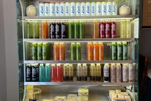 Nourished By Nature Smoothie & Cold Pressed Juice Shop image