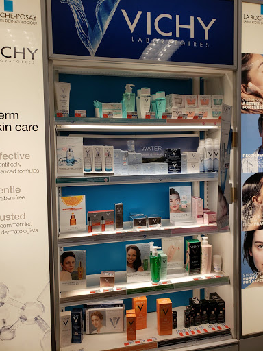 Drug Store «CVS», reviews and photos, 31-01 Ditmars Blvd, Astoria, NY 11105, USA