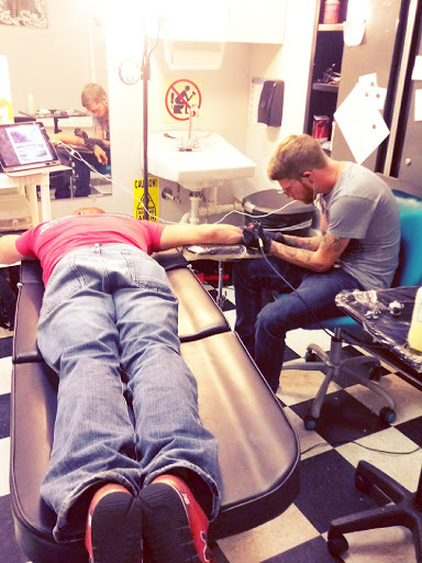 Tattoo Shop «Chrome Halo Tattoo & Body Piercing», reviews and photos, 517 W Main St, Murfreesboro, TN 37129, USA