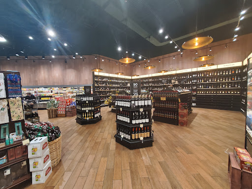 Grocery Store «The Fresh Market», reviews and photos, 3712 Lawndale Dr, Greensboro, NC 27455, USA