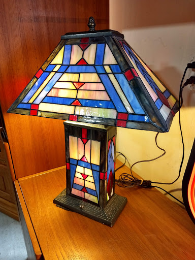 Consignment Shop «New Leaf Home Furnishings», reviews and photos, 2449 Pierce Dr #3, Spring Grove, IL 60081, USA