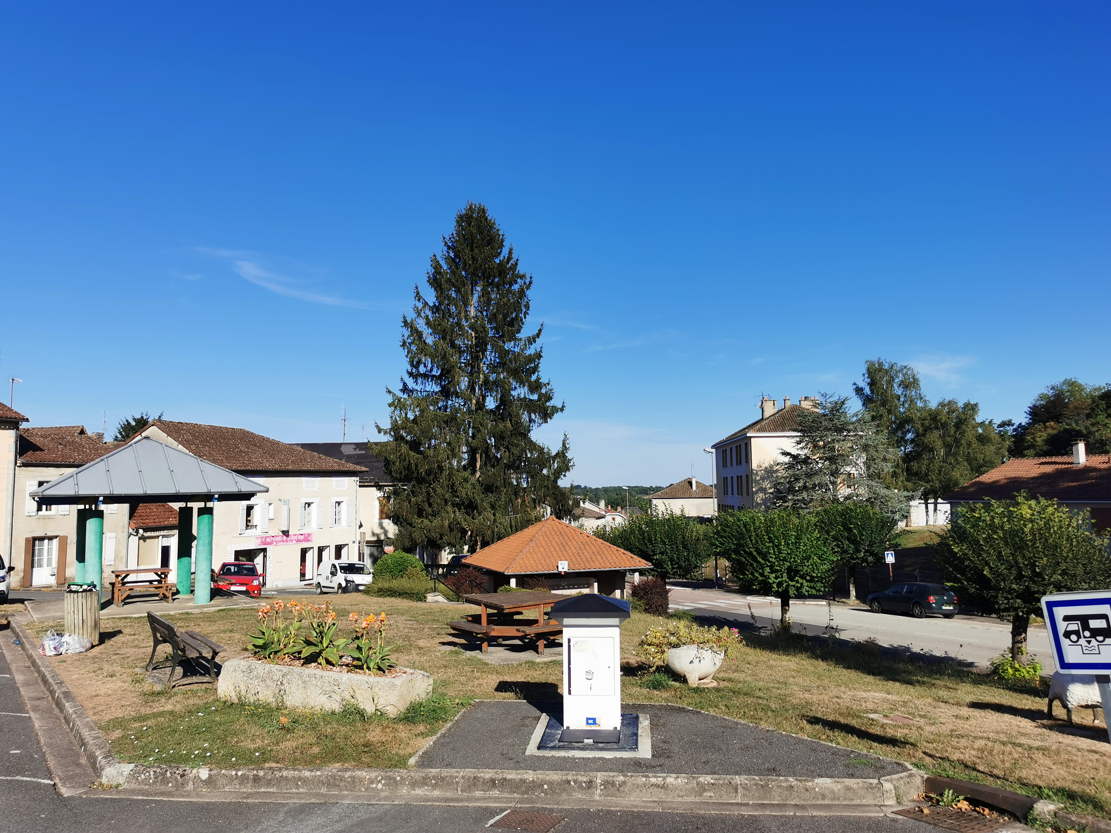 Photo n° 7 de l'avis de Thoras.a fait le 24/09/2022 à 20:43