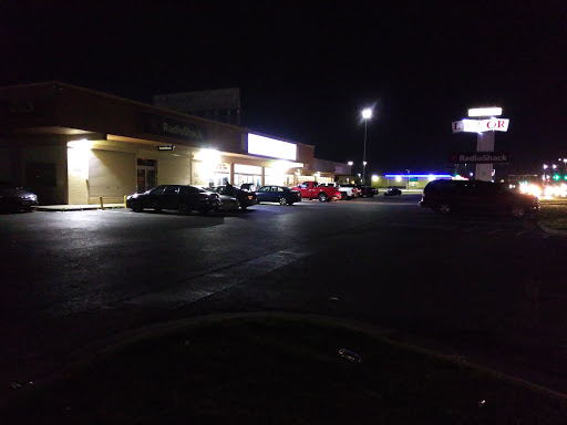 Liquor Store «Liquor Zone», reviews and photos, 3004 E Pioneer Pkwy #200, Arlington, TX 76010, USA