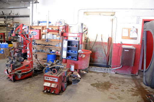 Tire Shop «Magnum Automotive», reviews and photos, 302 S 2nd Ave E, Newton, IA 50208, USA