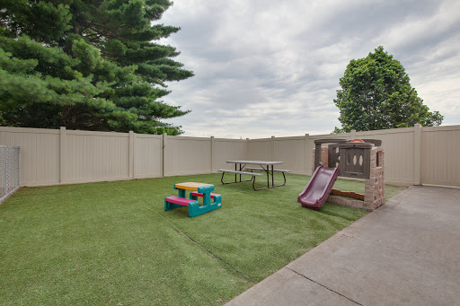 Dog Day Care Center «Pet Me Scratch Me», reviews and photos, 2551 E Main St, Onalaska, WI 54650, USA