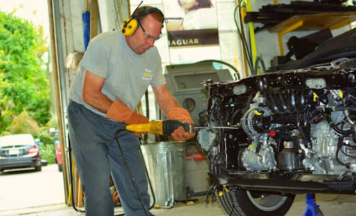 Auto Body Shop «Classic Coachwork», reviews and photos, 228 Lancaster Ave, Wayne, PA 19087, USA