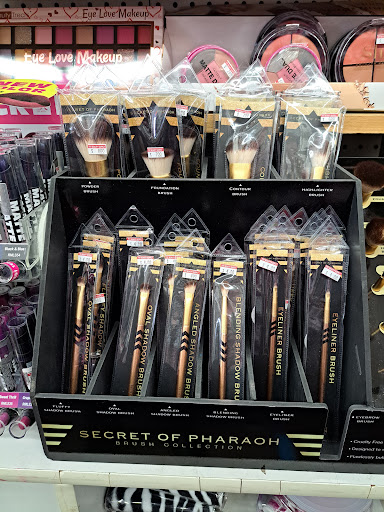 Beauty Supply Store «Tnt Beauty Supply», reviews and photos, 3518 E Main St, Kalamazoo, MI 49048, USA