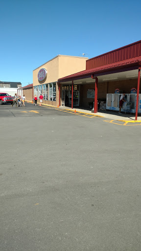 Grocery Store «Andover Sparkle Market», reviews and photos, 97 Public Sq, Andover, OH 44003, USA