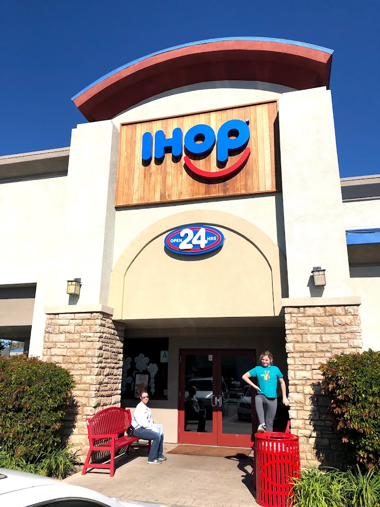 IHOP 92027