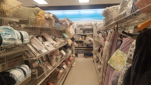 Clothing Store «Ross Dress for Less», reviews and photos, 150 S Abilene St, Aurora, CO 80012, USA