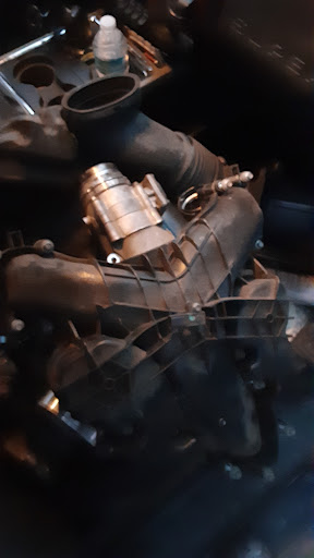 Used Car Dealer «John Bleakley Ford», reviews and photos, 870 Thornton Rd, Lithia Springs, GA 30122, USA