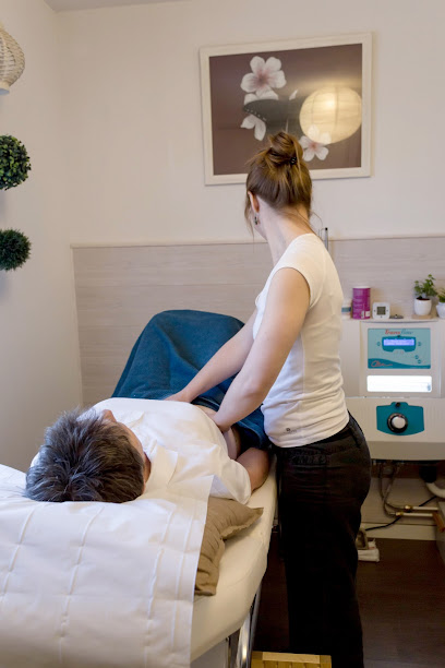 L’Équilibre Intérieur - Shiatsu thérapeutique - Irrigation du côlon - Massage ventre - Sandie Dufresne Mieussy