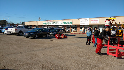 Asian Grocery Store «Vinh Phat Oriental Market», reviews and photos, 12351 Florida Blvd, Baton Rouge, LA 70815, USA