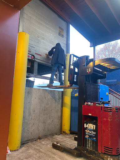 Grocery Store «Save-A-Lot», reviews and photos, 210 N Lake St, Aurora, IL 60506, USA