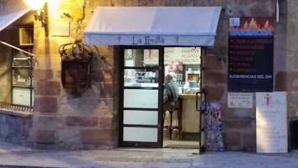 Café-Bar La Tertulia - C. de Vicente Moñux, 2, 19250 Sigüenza, Guadalajara, Spain