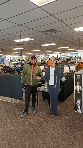 Jewelry Store «American Jewelry & Loan - Detroit», reviews and photos, 20450 Greenfield Rd, Detroit, MI 48235, USA