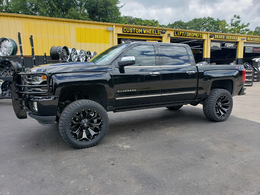 Tire Shop «Texas Tires», reviews and photos, 5407 E Belknap St, Haltom City, TX 76117, USA