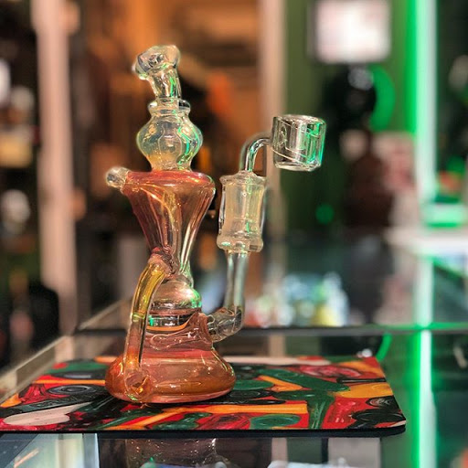 Tobacco Shop «Heights Head Smoke Shop», reviews and photos, 6412 N Main St b, Houston, TX 77009, USA