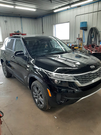 Auto Body Shop «Petersen Body Shop», reviews and photos, 3603 S Burdick St, Kalamazoo, MI 49001, USA