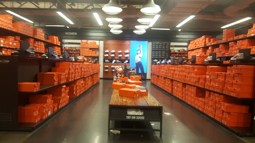 Clothing Store «Nike Factory Store», reviews and photos, 651 Kapkowski Rd #150, Elizabeth, NJ 07201, USA