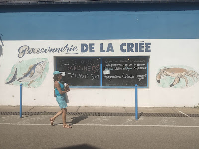 Poissonnerie de la criée à Étel