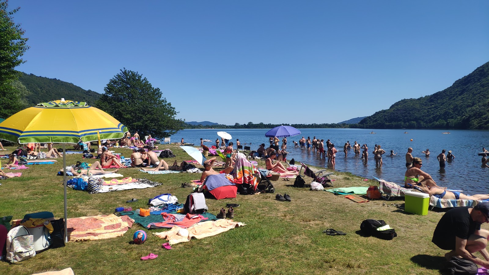 Fotografija Spiaggia "La Quartina" dobro mesto, prijazno za hišne ljubljenčke za počitnice