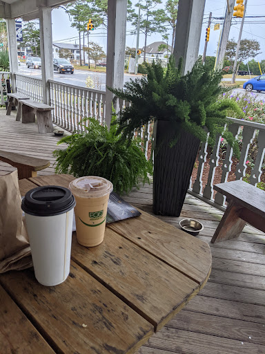 Coffee Shop «Front Porch Cafe», reviews and photos, 300 US-64, Manteo, NC 27954, USA