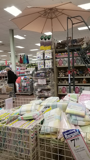 Home Goods Store «Christmas Tree Shops», reviews and photos, 1150 The Arches Cir, Deer Park, NY 11729, USA