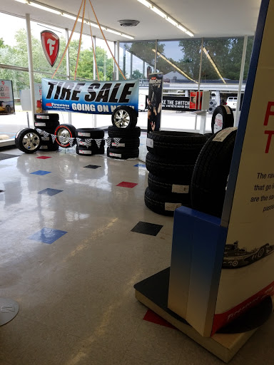 Tire Shop «Firestone Complete Auto Care», reviews and photos, 249 N 10th St, Noblesville, IN 46060, USA