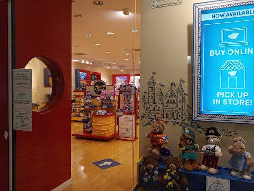 Shopping Mall «Phipps Plaza», reviews and photos, 3500 Peachtree Rd NE, Atlanta, GA 30326, USA