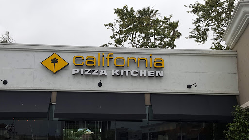 Shopping Mall «Waterside, Marina Del Rey», reviews and photos, 4700 Admiralty Way, Marina Del Rey, CA 90292, USA