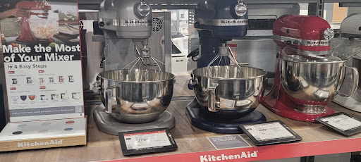 Electronics Store «Best Buy», reviews and photos, 10243 Indianapolis Blvd, Highland, IN 46322, USA