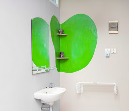 RedDoorz Hostel near Mall Boxies 123 photo