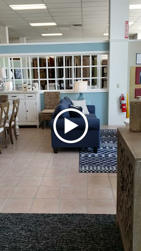 Furniture Store «Raymour & Flanigan Furniture and Mattress Store», reviews and photos, 490 New Park Ave, West Hartford, CT 06110, USA