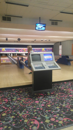 Bowling Alley «Bay Lanes Bowling», reviews and photos, 27229 Wolf Rd, Bay Village, OH 44140, USA